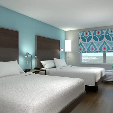 Ramada Conference Center Wilmington Hotel Bagian luar foto